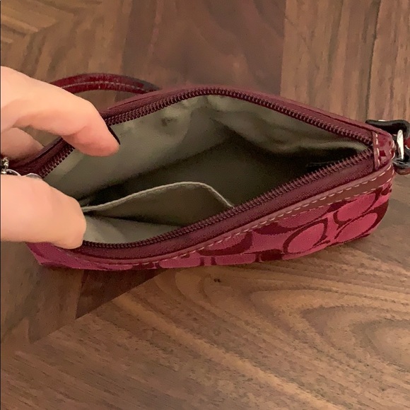 Coach | Authentic wristlet- wine red. - Picture 3 of 5